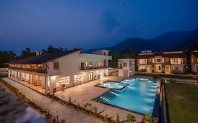 Evara Spa & Resort